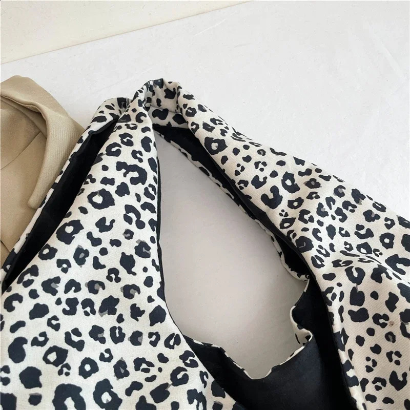 Portable Folding Shopping Bag Fashion Edition Panther Pattern Underwear Shoulder Bag Large Capacity Handbag 240903
