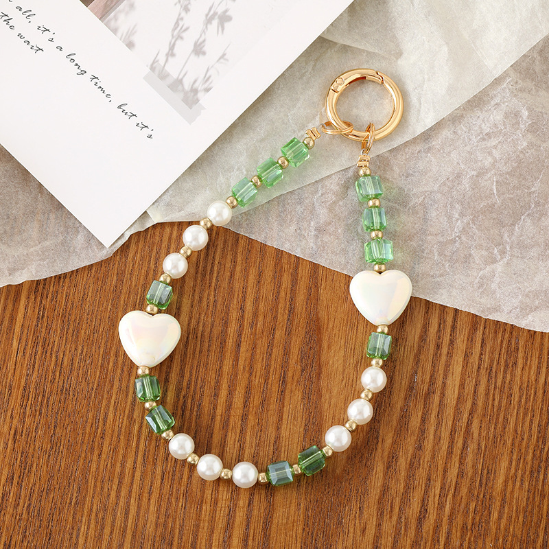 Creative new crystal bead pendant plated with colorful heart lanyard, fashionable and versatile phone case keychain decoration