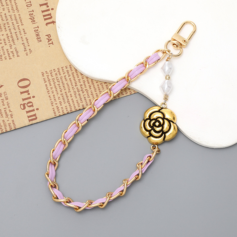 New style small fragrant wind string skin pearl bracelet, rose wrist chain, phone case hanging rope, fashionable and trendy accessories