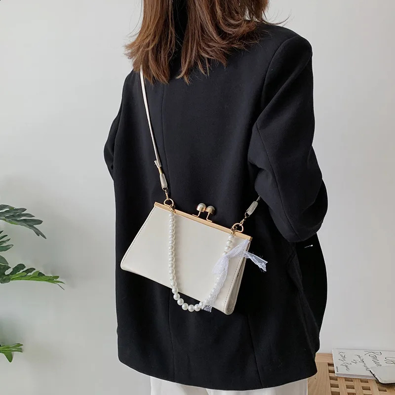 Fashion pearl shoulder bag matching small square bag clutch bag coin bag PU leather shoulder bag cross bag 240904