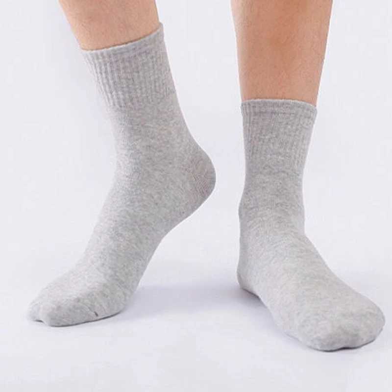 10 pairs of autumn and winter socks in black and white style mens casual breathable socks sports breathable socks casual socks W240905