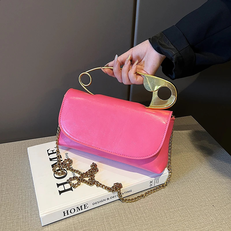 Woman Shoulder Bags Personality Pin Handbag High Quality PU Messenger Bag Fashion Chain Crossbody Female Dinner 240906