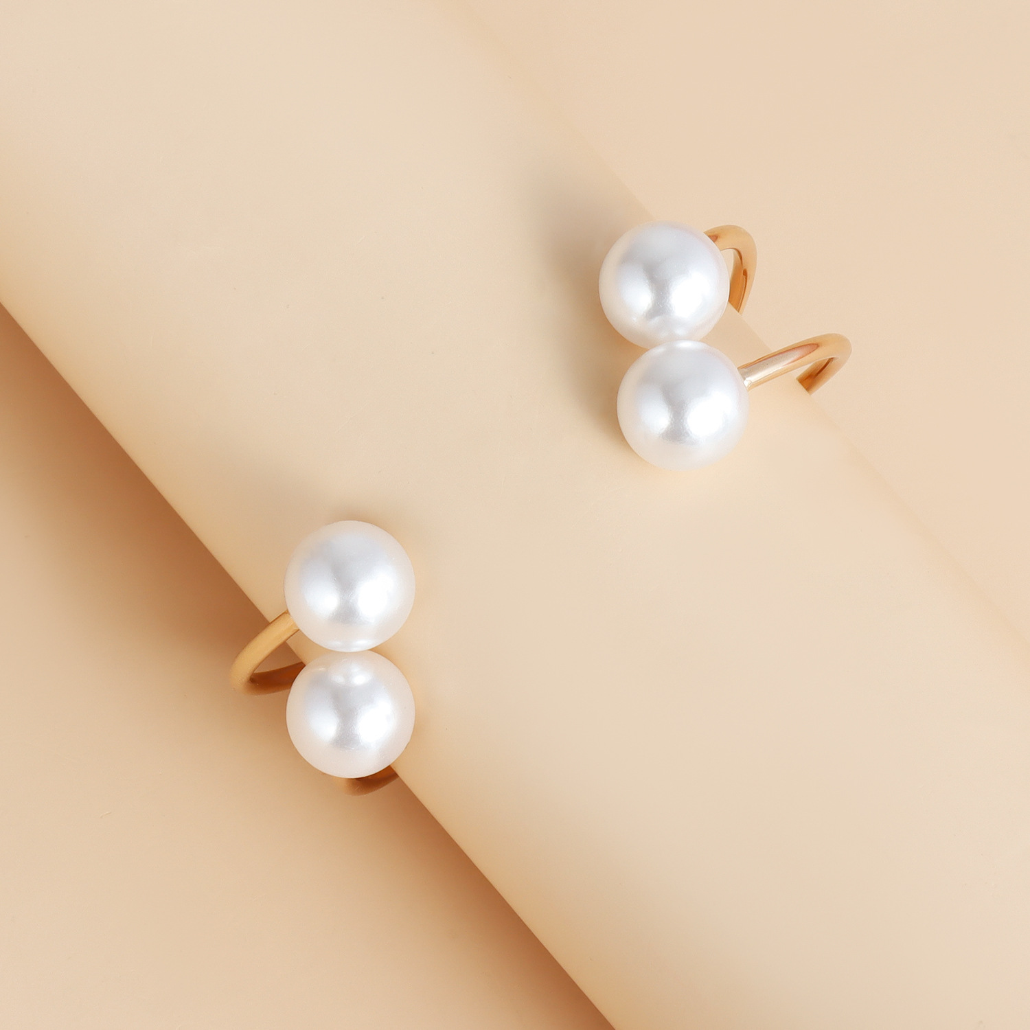 Stainless Steel Bangle Bracelets For Women Gold Plated 4 Imitation Pearls Bracelet Jewelry Simple Fashion Minimalist Bangles Party Birthday Office Gif