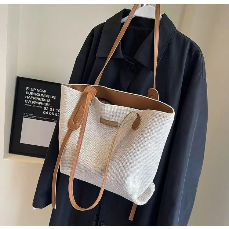 Korean version large capacity lingerie bag for women communication handbag Versatile shoulder bag portable canvas bag 240903
