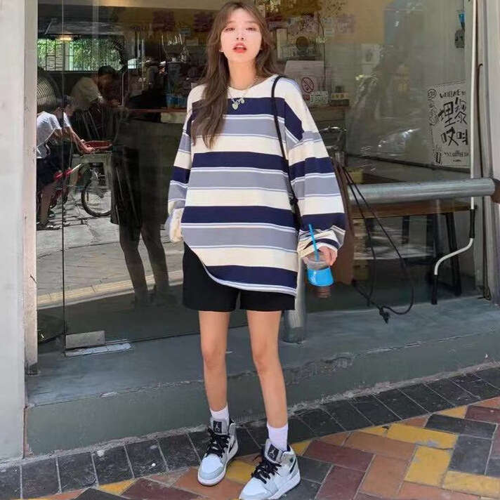 Thai internet celebrity t-shirt womens ins rainbow striped long sleeved top 2024 autumn wear Korean loose bottomed shirt