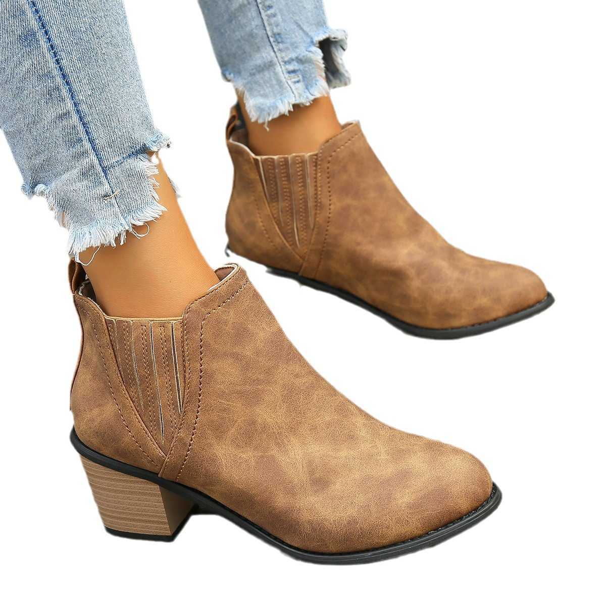 Large Pointed Thick Heel Martin Boots For Women One Step Fashion Boots Low Heel Short Boots 240826