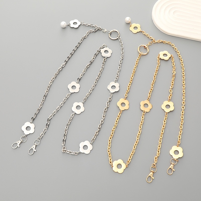 Plum blossom crossbody metal chain, flower shaped rope, mobile phone case decoration pendant, high-end backable hanging chain