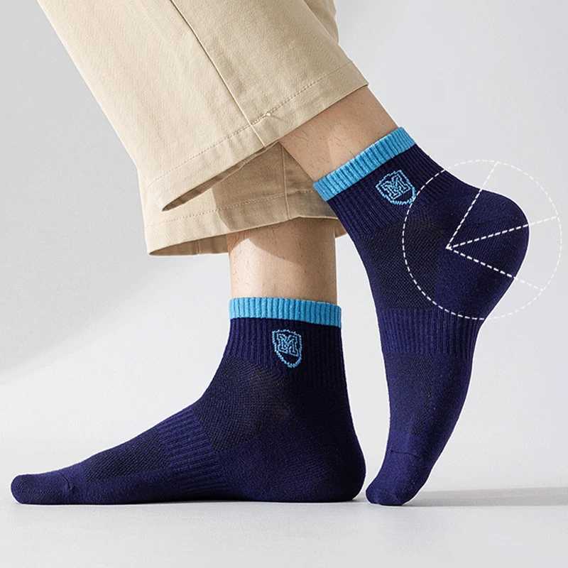 5 pairs of mens sports alphabet graphic socks breathable moisturizing willow low cut casual socks soft and comfortable casual ankle socks W240905