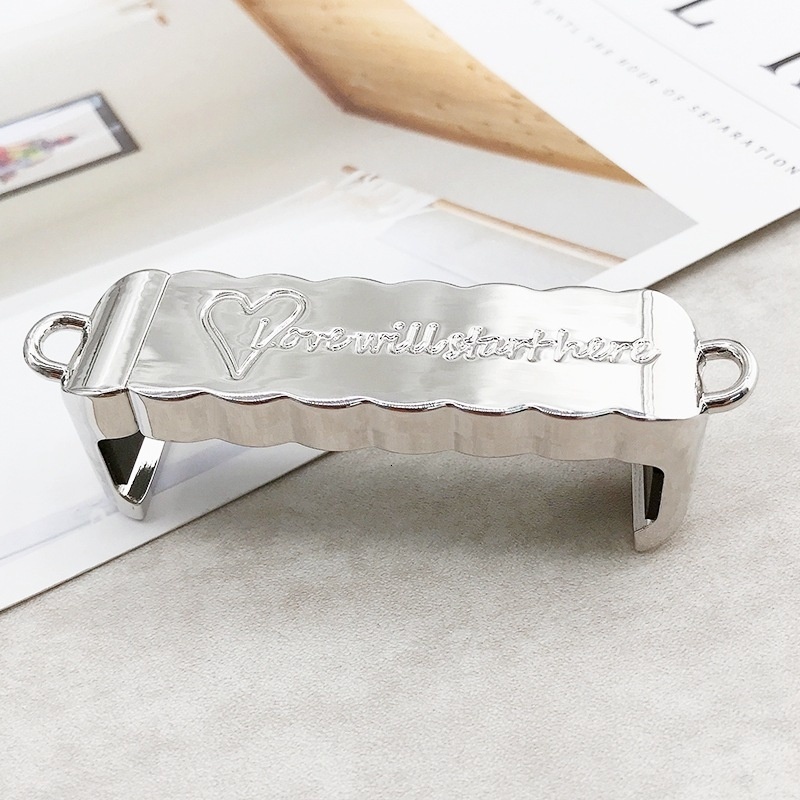 Metal clip with crossbody rope, backable high-end chain, phone case, neck hanging chain for men and women