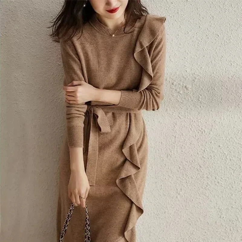 Autumn and Winter Woolen Dress Mid to Long Base Knit Dress Womens Outfit Coat Inner Layer Waist Cinching Skirt 240905