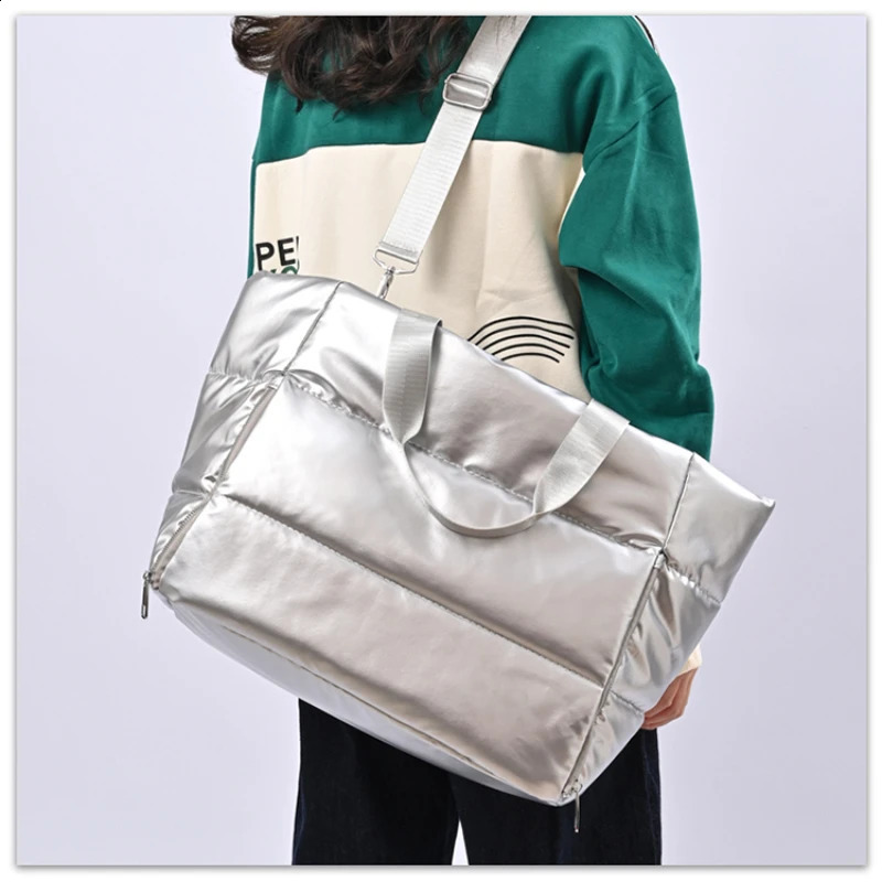 PU travel bag solid womens bag for sale high-quality zipper high-capacity casual handbag soft casual handbag Bolsa De Viagem 240903