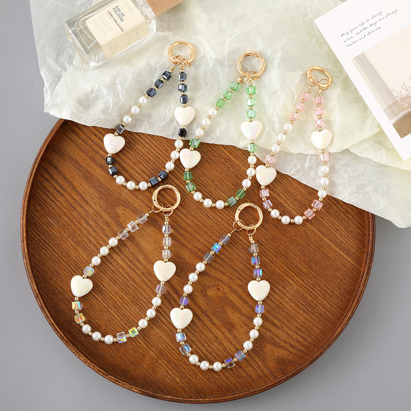 Creative new crystal bead pendant plated with colorful heart lanyard, fashionable and versatile phone case keychain decoration