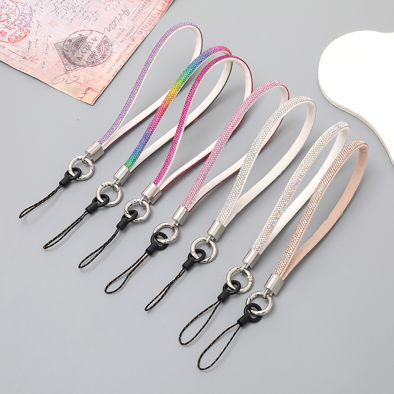 Yi Lian's New Phone Case Wrist Light Luxury and Fashionable Short Style Diamond Inlaid Handstring Pendant Chain, Anti drop Chain for Women