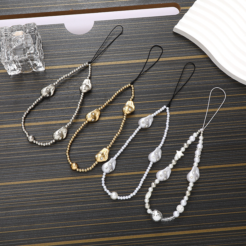Yilian New Alien Pearl Chain Case Keychain Short Anti Drop Phone Rope Hanging Ornament Pendant