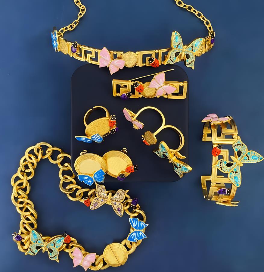 Stereoscopic Butterfly Ladybug Choker Necklace Bracelet Ring Brooch Stud Earring hairpin Sets Brass Hiphop Designer Jewelry Womens Wedding Party Gifts