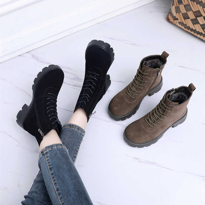 CMM Boots Womens Autumn and Winter British Frosted Cowhide Thick Soled Snow Boots Womens Large Thick Soled Short Boots