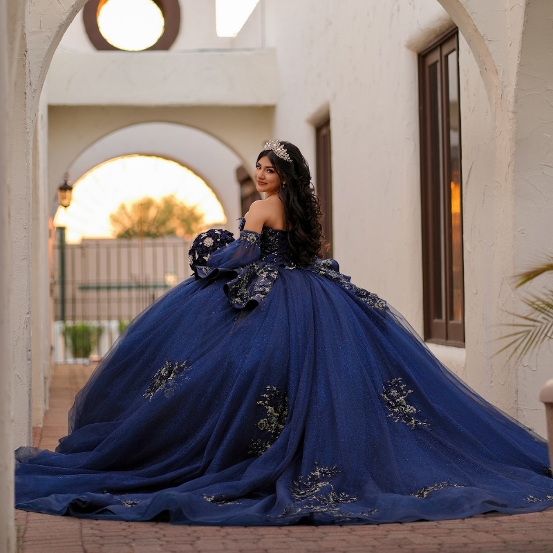 Royal Blue Shiny Princess Ball Gown Charming Quinceanera Dresses Applique Lace Beads Crystal Tull Sweet 16 Dress Vestido De 15 Anos
