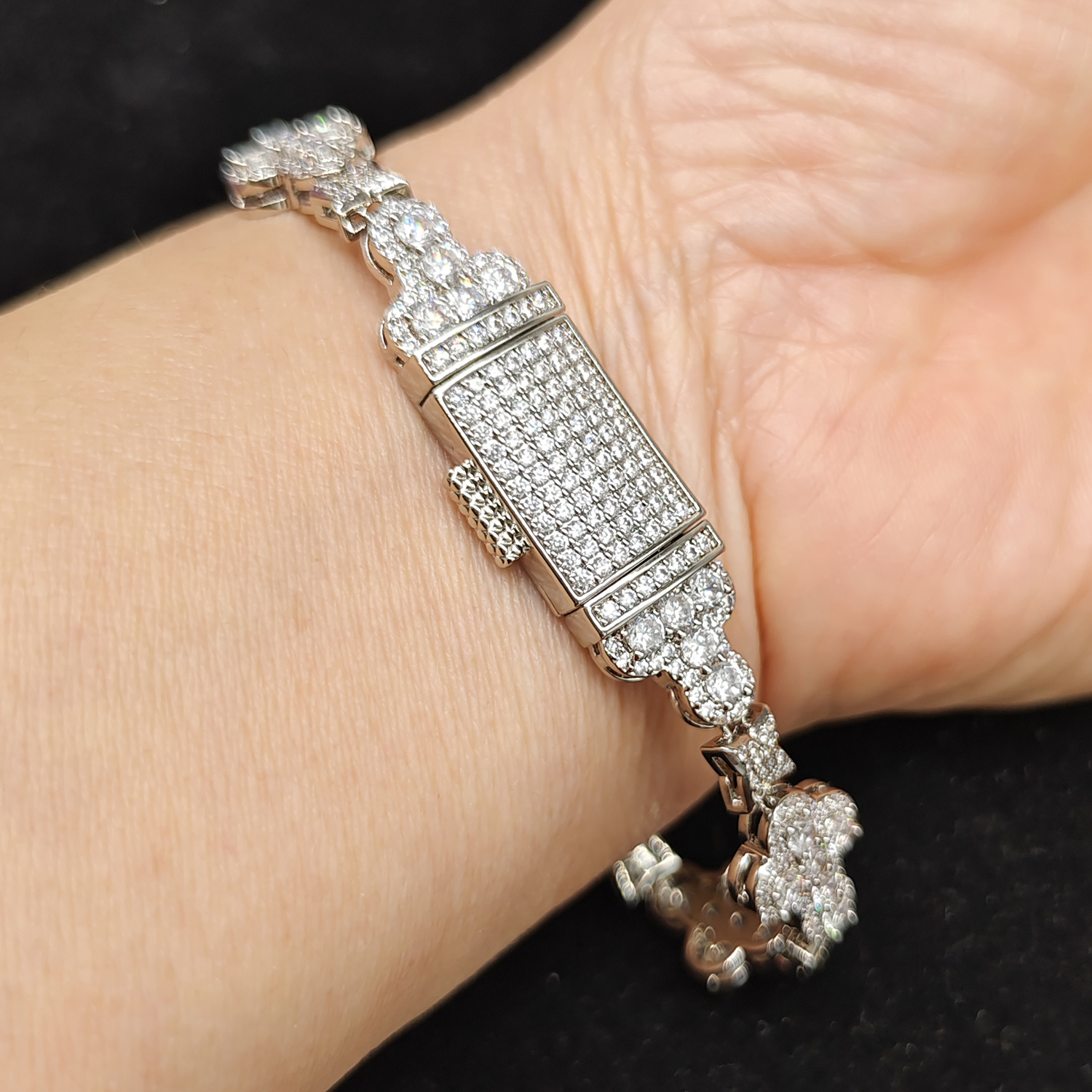 10mm Top Quality Clustered Cubic Zirconia Cross Bracelet Spring Clasp Micro Sparkling Cz Gemstone Zircon Hip Hop Iced Out Bangle Bracelets For Men Bij