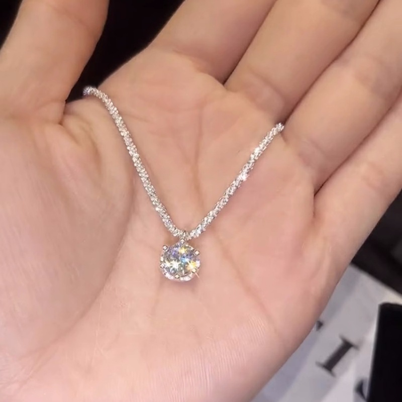 2024 Ins Sparkling Glittering Crown Pendant Solitaire Simple Fine Jewelry Real 100% 925 Sterling Sillver Moissanite Diamond Party Women Wedding Beach 