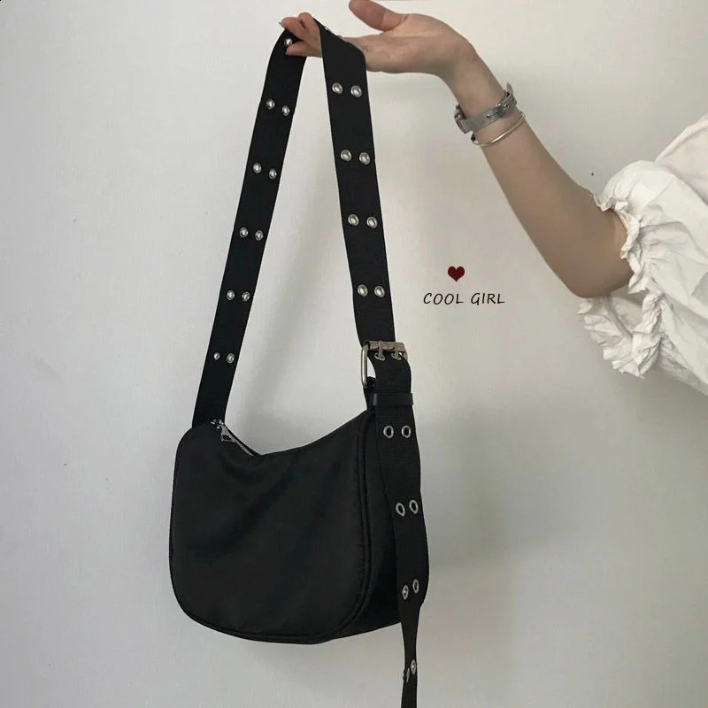 Womens handbag er y small shoulder strap sling handbag womens chain black cross body Y2K Gothic Techwear Gothic 240904