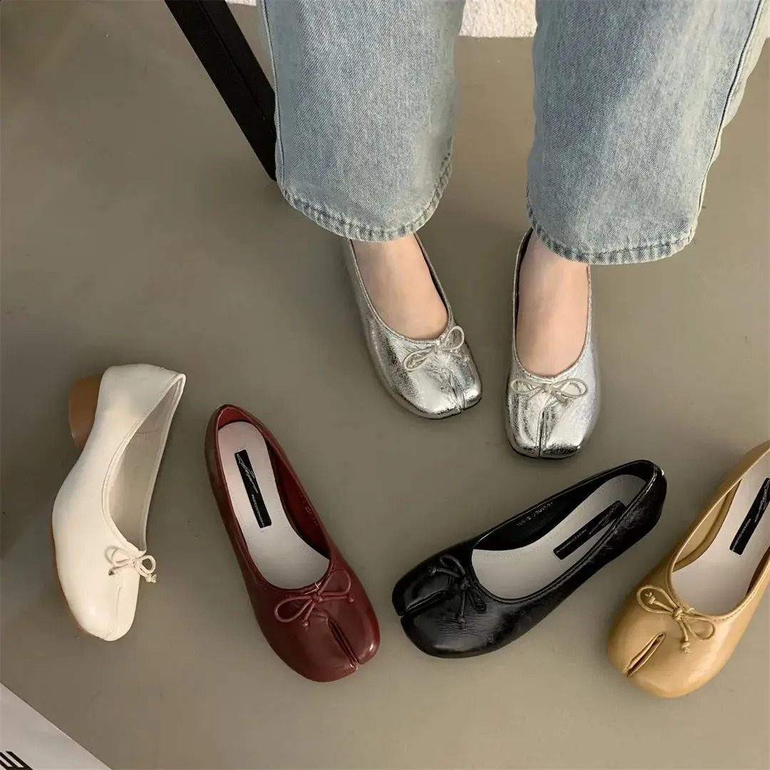 IPPEUM Red Ballet Flats Split Toe Shoes Women Mary Janes Leather Fashion Low Heel Ballerinas Mujer 240904