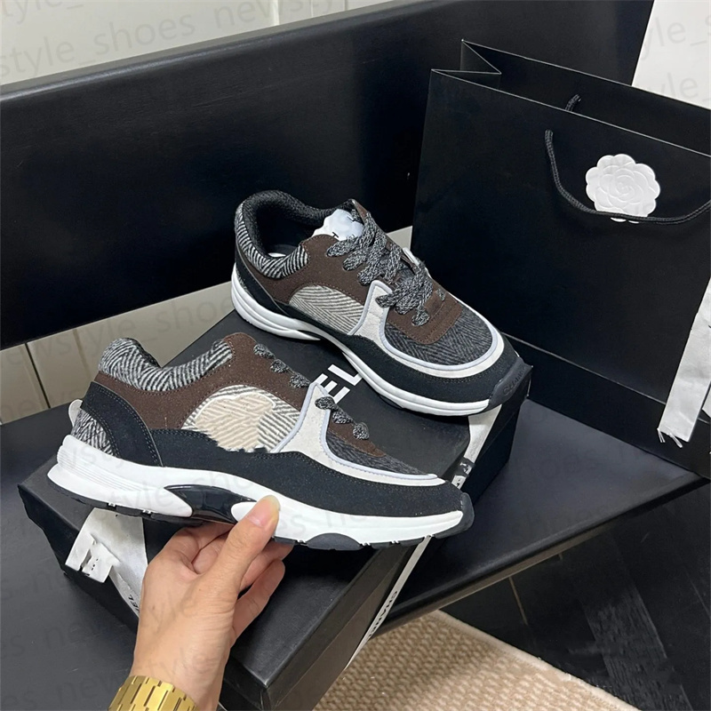 2025 Designer Luxury Womens Casual shoes channel out of office Sneakers Outdoor running Shoes Vintage Suede Leather Trainers Fashion derma City gsfs Trainer z1