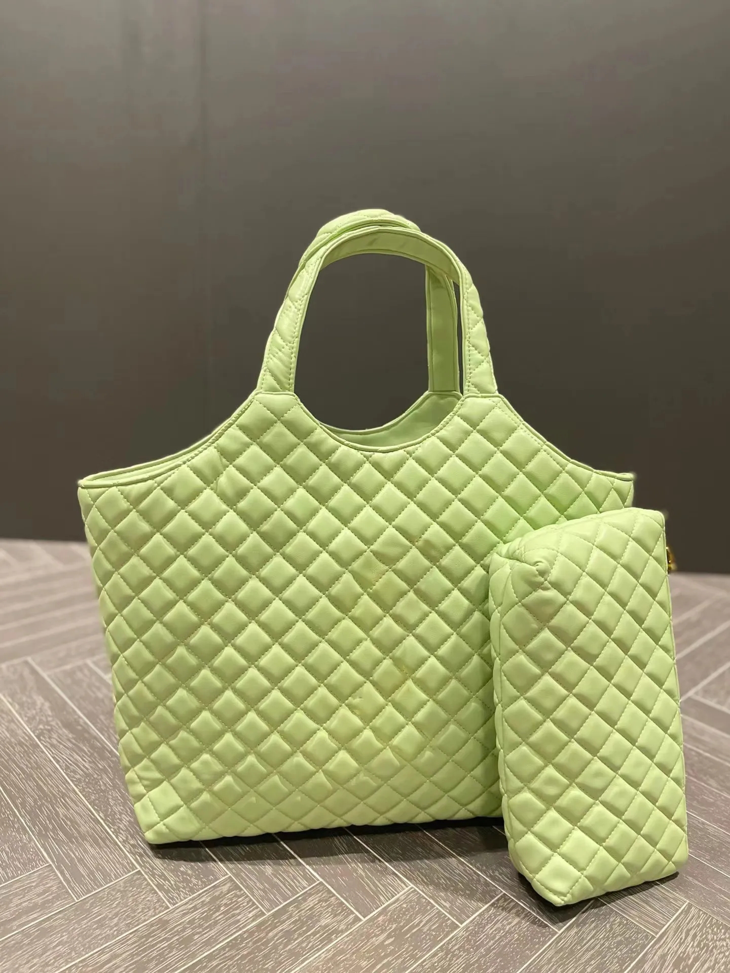 Tote Designer Women Handbag Raffias Hand-Embroidered Straw High Quality Beach Large Capacity Totes Shopping Bag Shoulder Purse