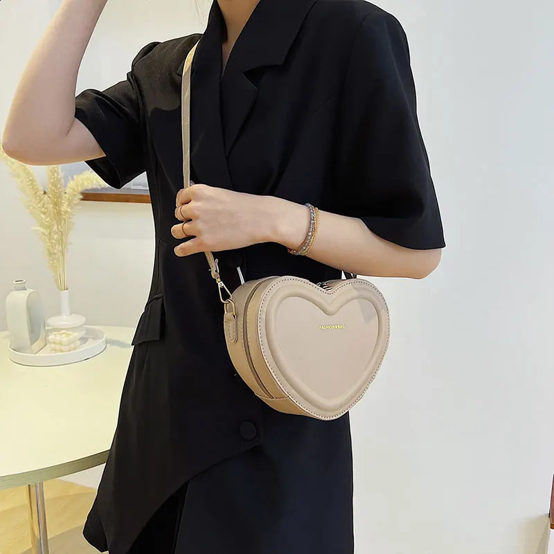 Heart Shape Crossbody Bags For Women Solid Pu Leather Shoulder Fashion Handbags 240907