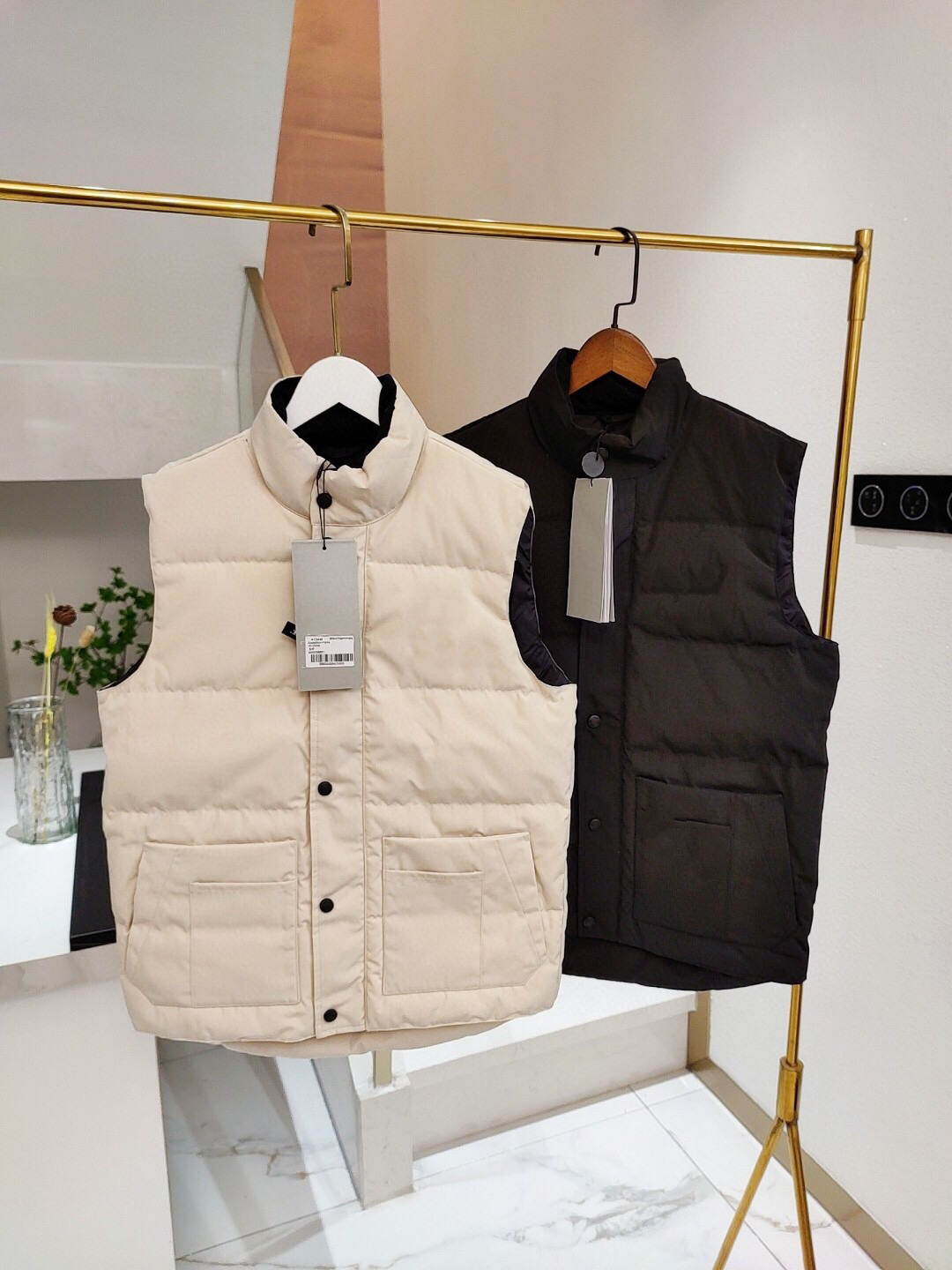 Mens Vests Mens Jackets Canadian Puffer Jacket Femme Gilet Parka Zipper Button Letters Embroidery Slim Outerwear Mens Coats Puffer vests vest tops winter jacket