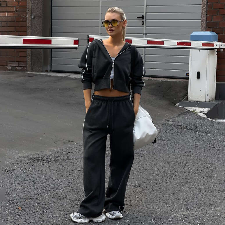 Half high neck double zipper sweatshirt sports suit fashionable street side striped contrasting two-piece set