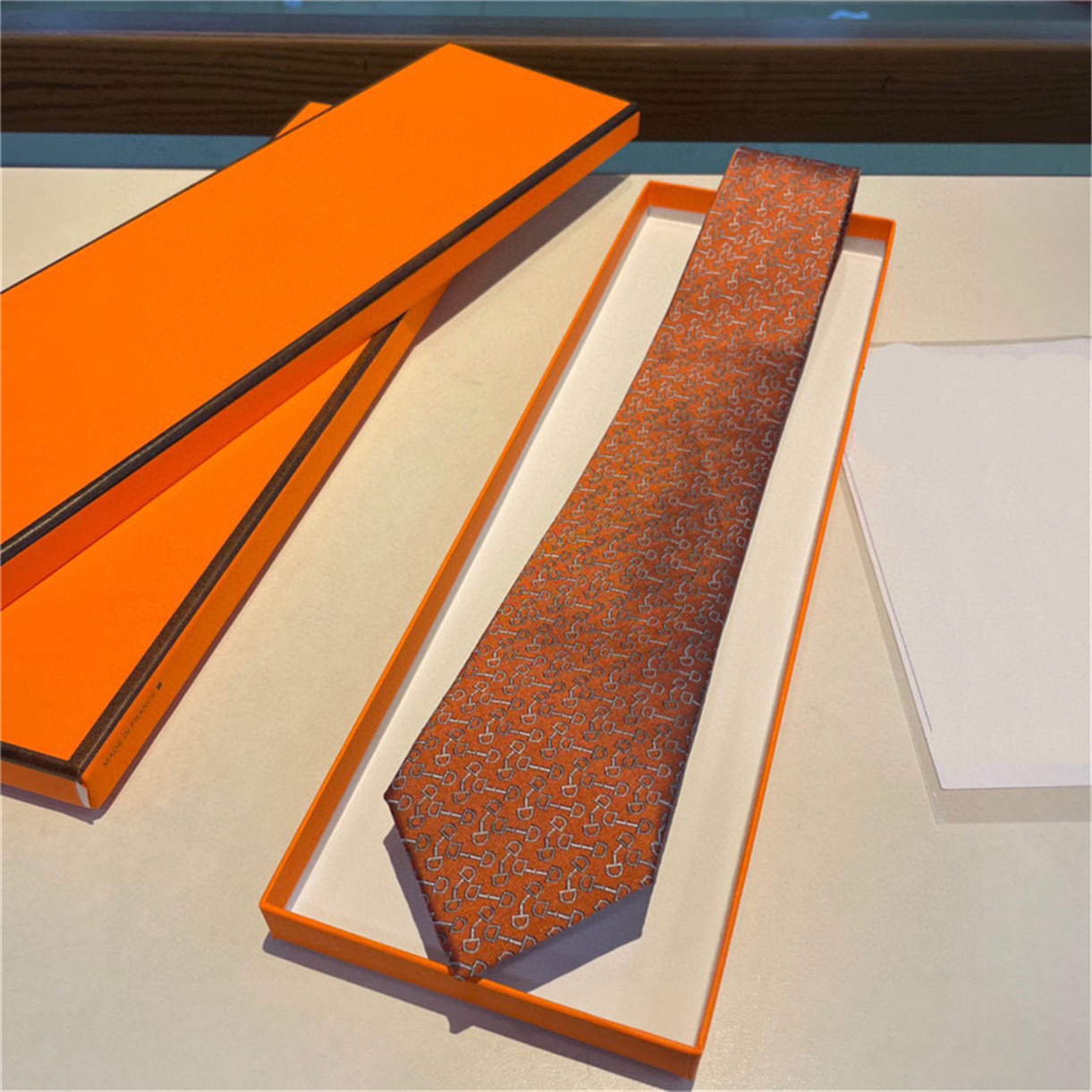 Luxury New Designer Men's Letter 100% Tie Silk Necktie black blue Aldult Jacquard Party Wedding Business Woven Fashion Design Hawaii Neck Ties With box 9202