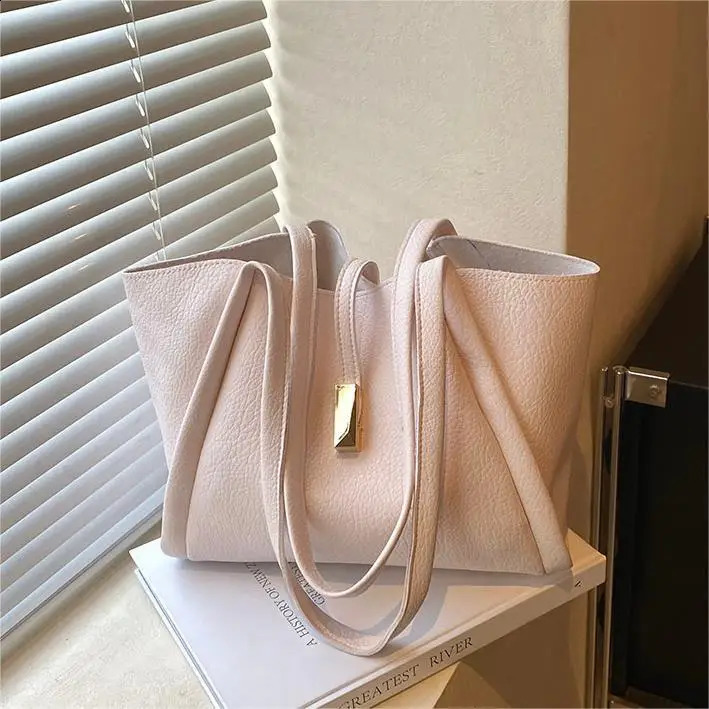 Big Backpack Womens Bag Summer Style Versatile Casual Shoulder Bag Large Capacity Submit Handbag 240907
