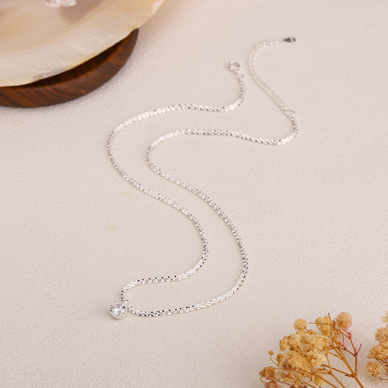 2024 Ins Sparkling Glittering Crown Pendant Solitaire Simple Fine Jewelry Real 100% 925 Sterling Sillver Moissanite Diamond Party Women Wedding Beach 