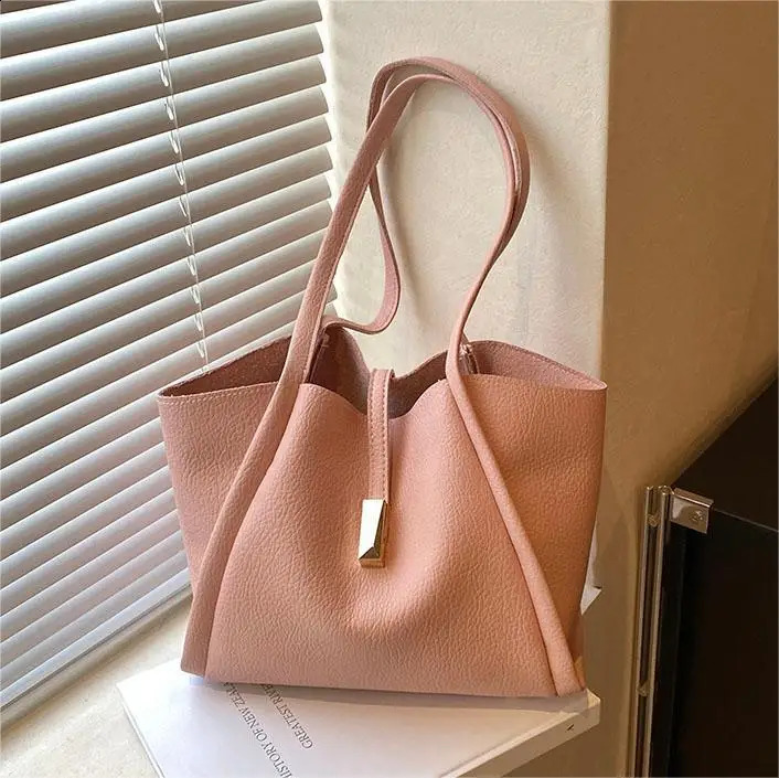 Big Backpack Womens Bag Summer Style Versatile Casual Shoulder Bag Large Capacity Submit Handbag 240907