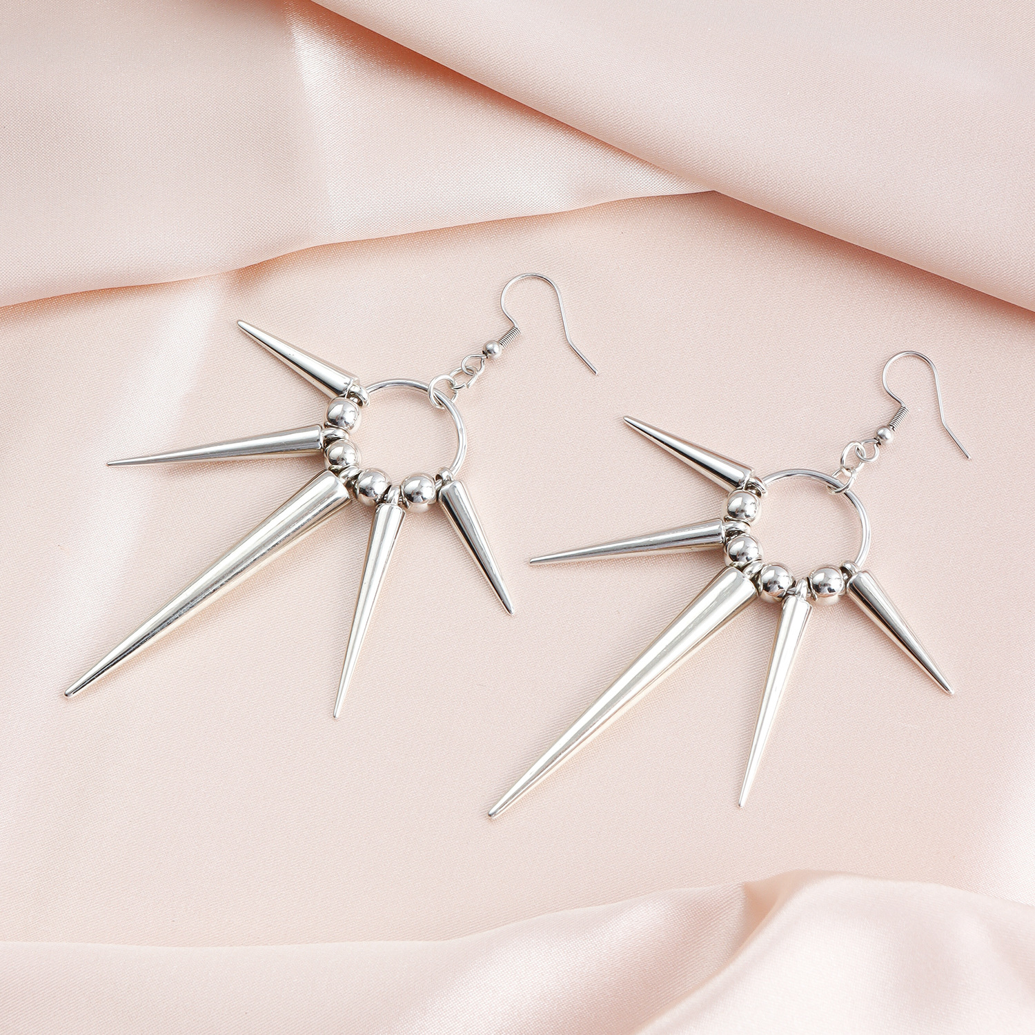 Personalized Punk Thorn Earrings Silver Plated Stainless Steel Piercing Beads Rivets Long Drop Dangle Earring Party Birthday Gifts Jewelry