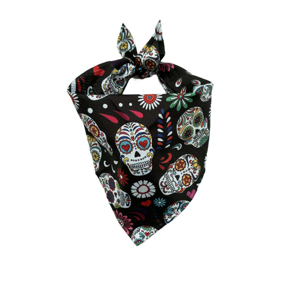 New Halloween triangular dog saliva towel, cat neck cover, scarf, pet accessory