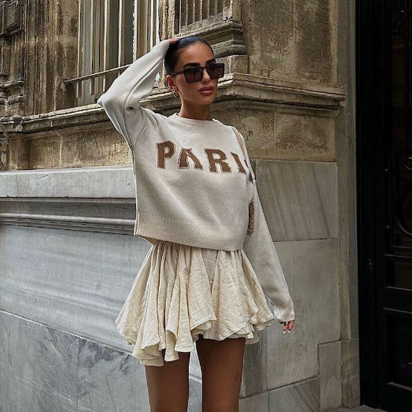 Round neck letter loose short pullover sweater versatile autumn and winter, street wide ribbed knit top with lazy style for women