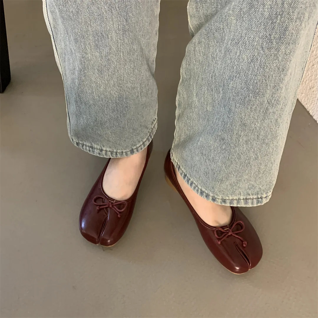 IPPEUM Red Ballet Flats Split Toe Shoes Women Mary Janes Leather Fashion Low Heel Ballerinas Mujer 240904
