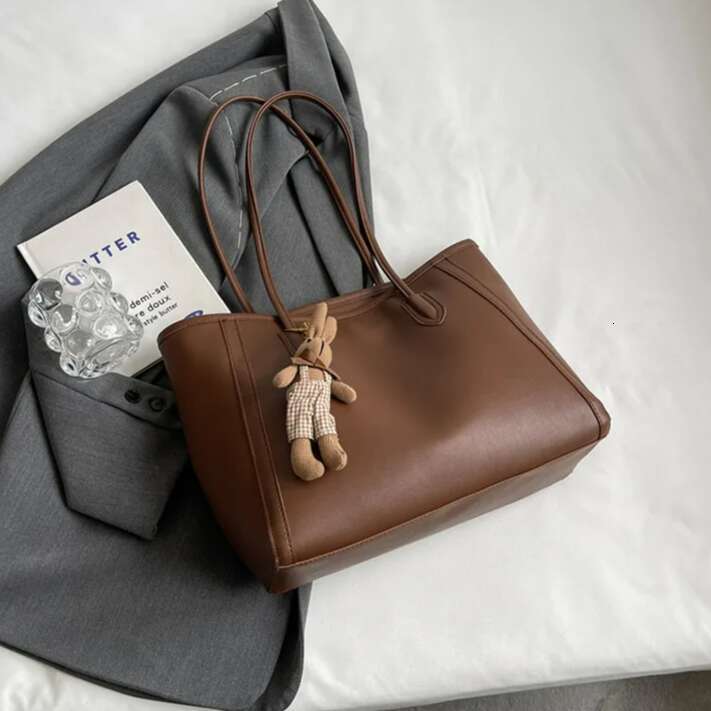 New Large Capacity Women 2024 PU Leather designer Handbags Fashion Shopper trend Shoulder Side Bag Vintage Shopping Totes
