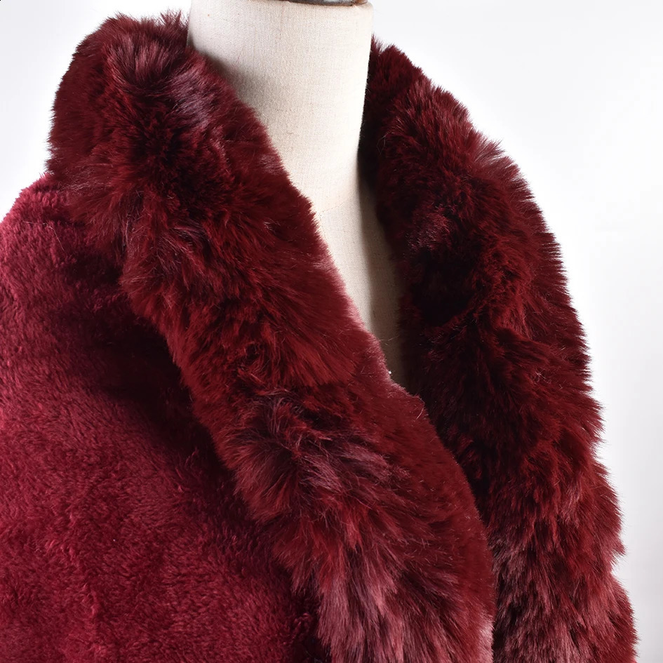 Winter Warm Sleeve Plush Cape Town Big Loose Bat Sleeve Plush Coat cardigan Womens 240907