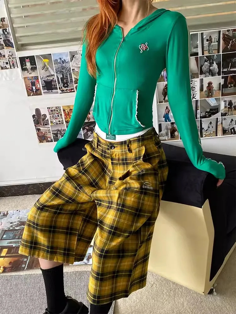 REDDACHiC 90s Skater Low Rise Plaid Shorts Women Embroidery Loose Sweatpants Oversize Pintuck Cotton Baggy Jorts Hiphop Clothes 240906