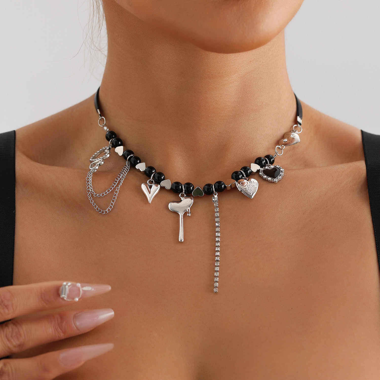 Dark Gothic PU Leather Choker Necklace Beads for Women Hippie Charm Love Tassel Chain Heart Pendant Stainless Steel Silver Color Jewelry Party Birthda
