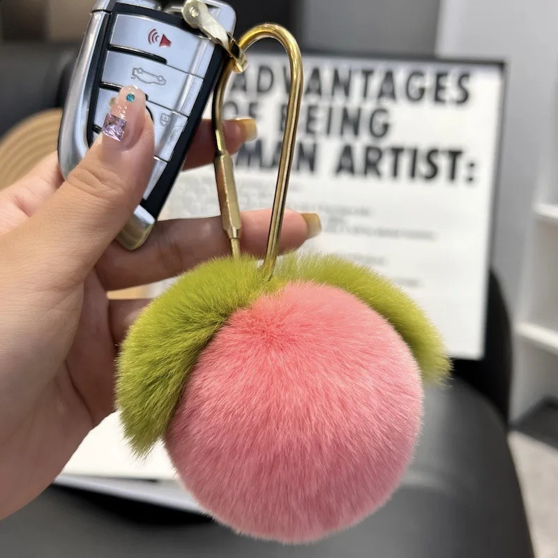 Cute fur peach keychain for car keys high-quality plush fruit keychain Kawaii soft keychain 240909