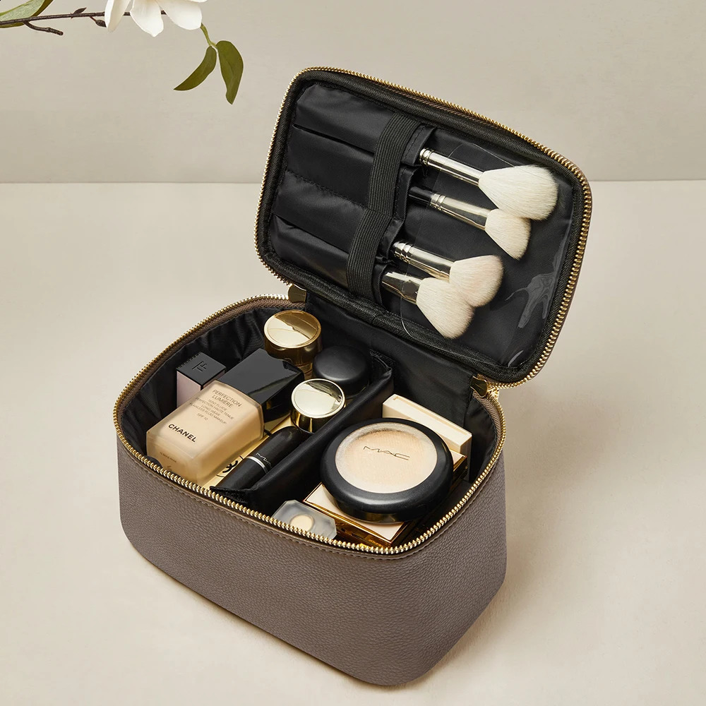 3 Rownyeon High Quality PU Leather Makeup Travel Bag Portable Toiletry Case with Metal Zipper 240904 4