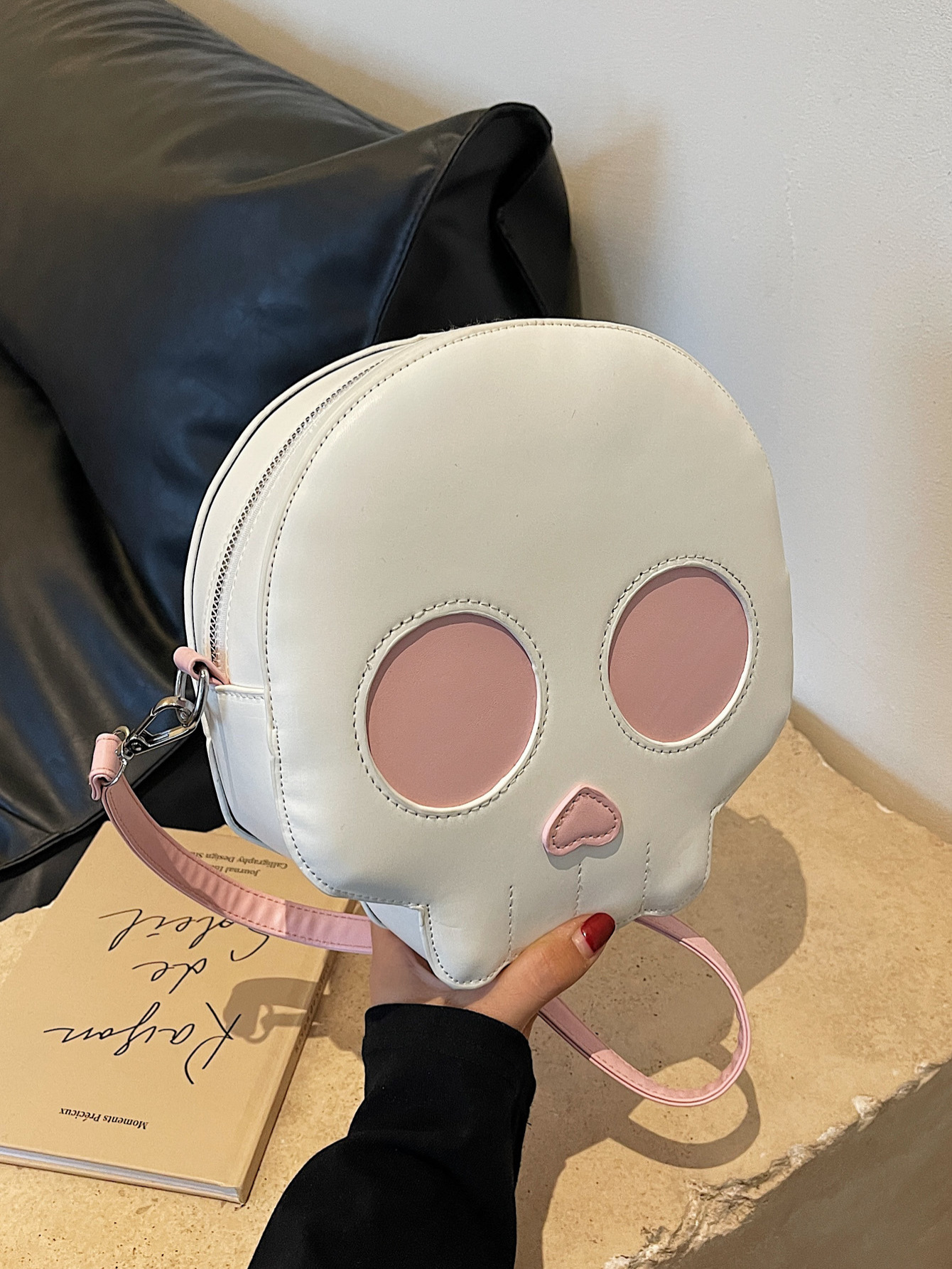 2025 Designer 2024 New Trendy 3 Cool Skeleton Small Round Versatile Halloween Single Shoulder Bag