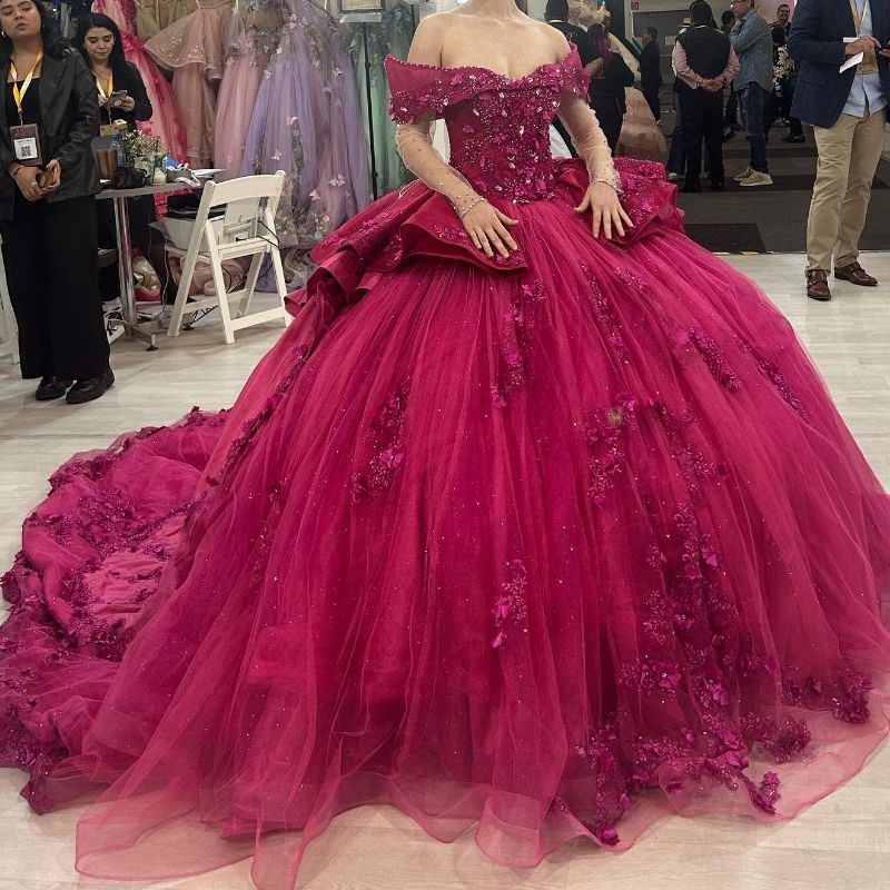 Red Shiny Quinceanera Dresses 2024 Applique Lace Beads Tull Princess Ball Sweet 16 Vestidos De XV Anos Party Gown