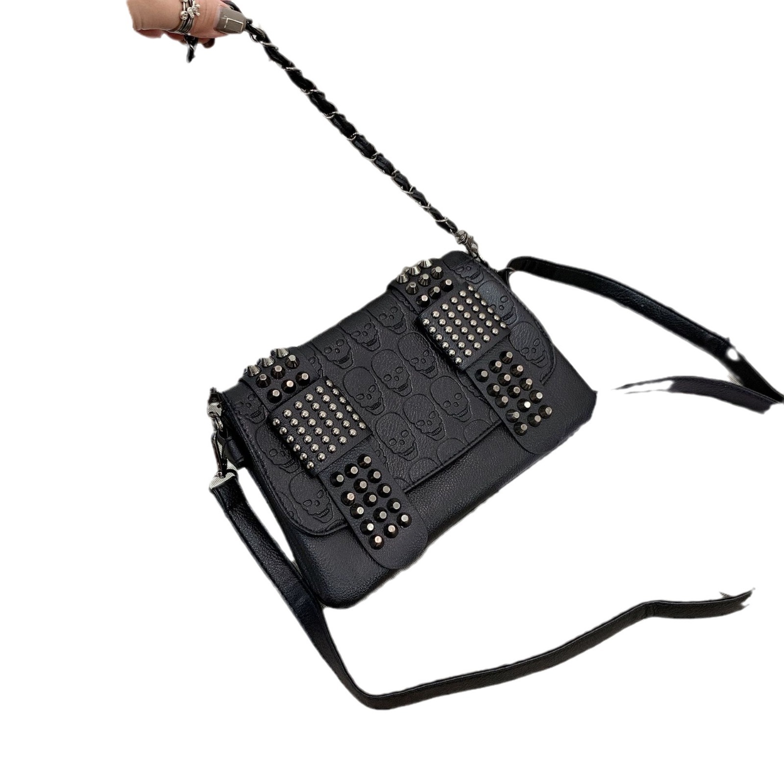2025 Designer Bag Wrist 3 Chain Fashion Women's Single Shoulder Crossbody Handbag Halloween