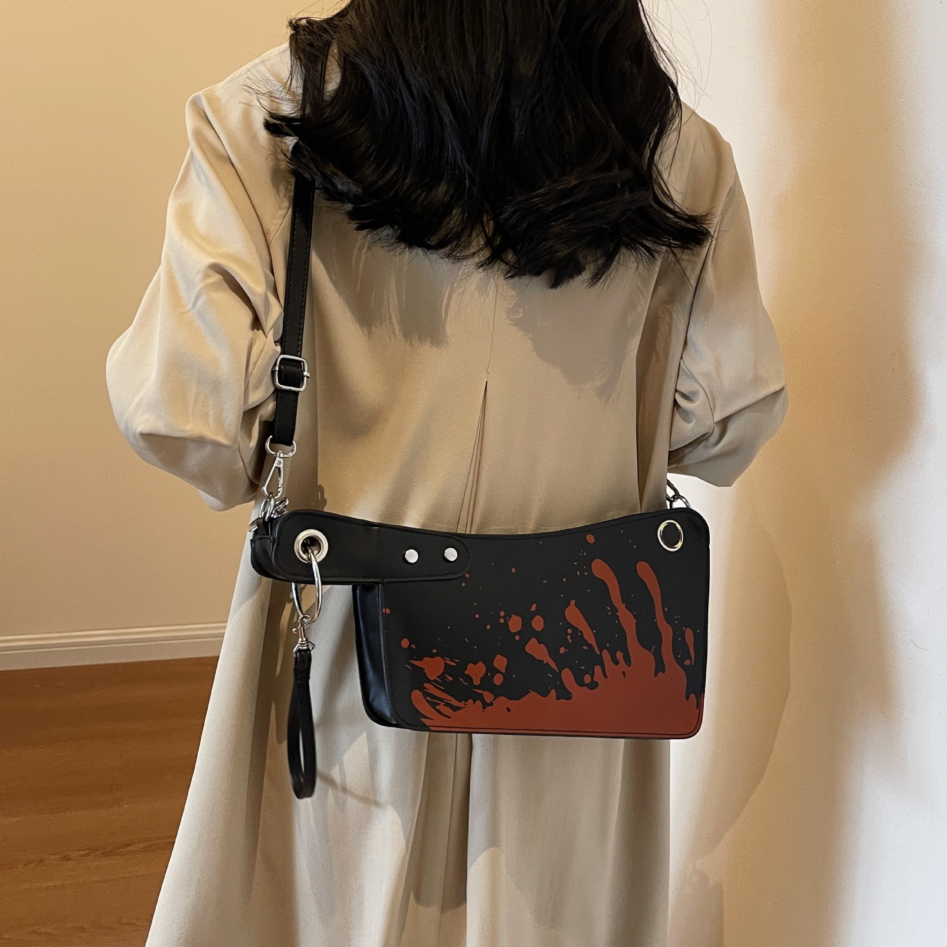 Creative Personality Fashion Niche 2024 New Spoof Halloween Portable Crossbody Bag dh910320090