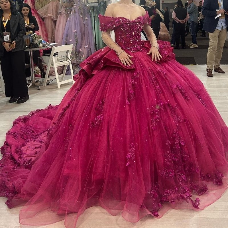 Red Shiny Quinceanera Dresses 2024 Applique Lace Beads Tull Princess Ball Sweet 16 Vestidos De XV Anos Party Gown
