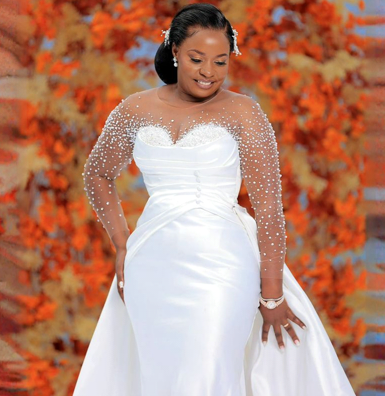 Gorgeous Sparkly Crystals Scoop Neck Wedding Dress with Detachable Train Aso Ebi Long Sleeves Plus Size Bridal Gowns bc19439 0909
